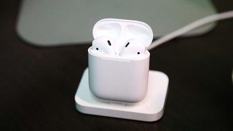 Jak probíhá nabíjení AirPods? - bonami.click