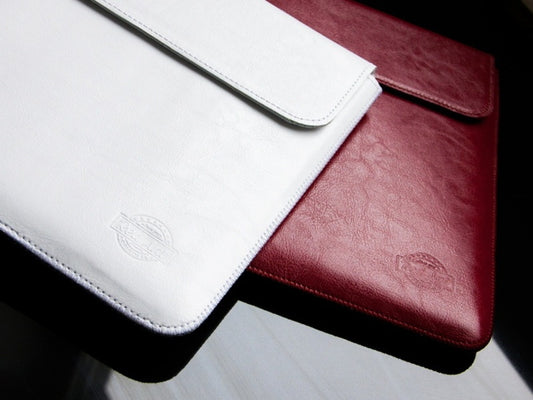 Obal na MacBook Pro / Air 13" Red Ant Whiskey Aroma - burgundy - bonami.click