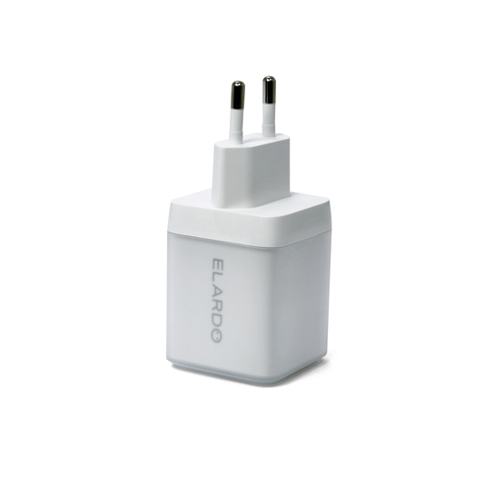 ELARDO 67W GaN USB-C nabíječka s EU koncovkou do zásuvky – detail provedení