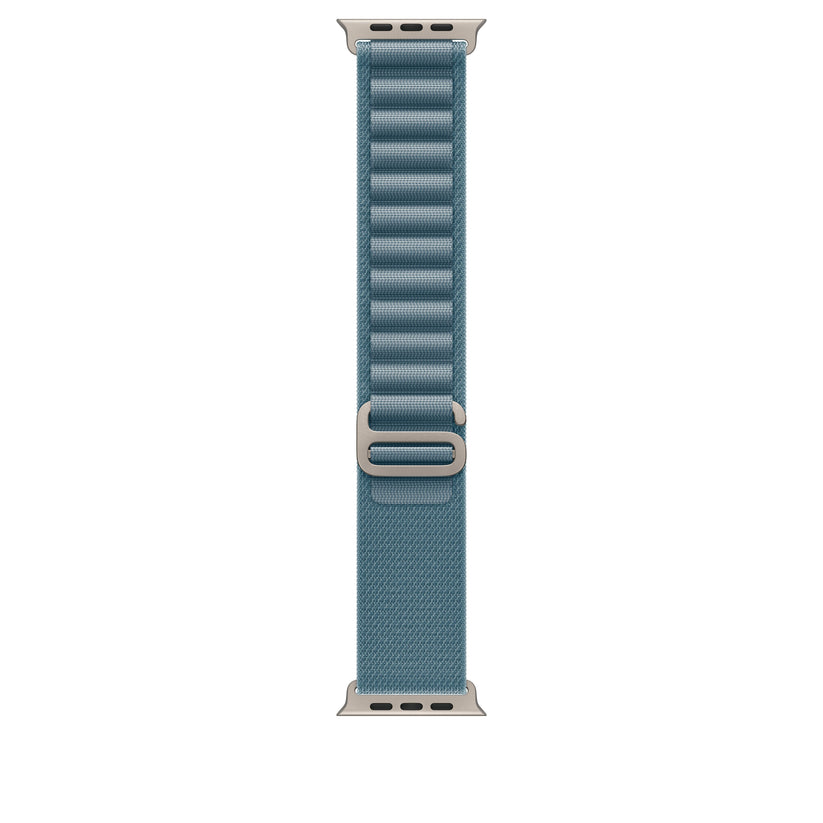 Řemínek pro Apple Watch 44/45/46/49 mm Apple světle modrý Alpský tah - malý - provedení z přírodního titanu - bonami.click