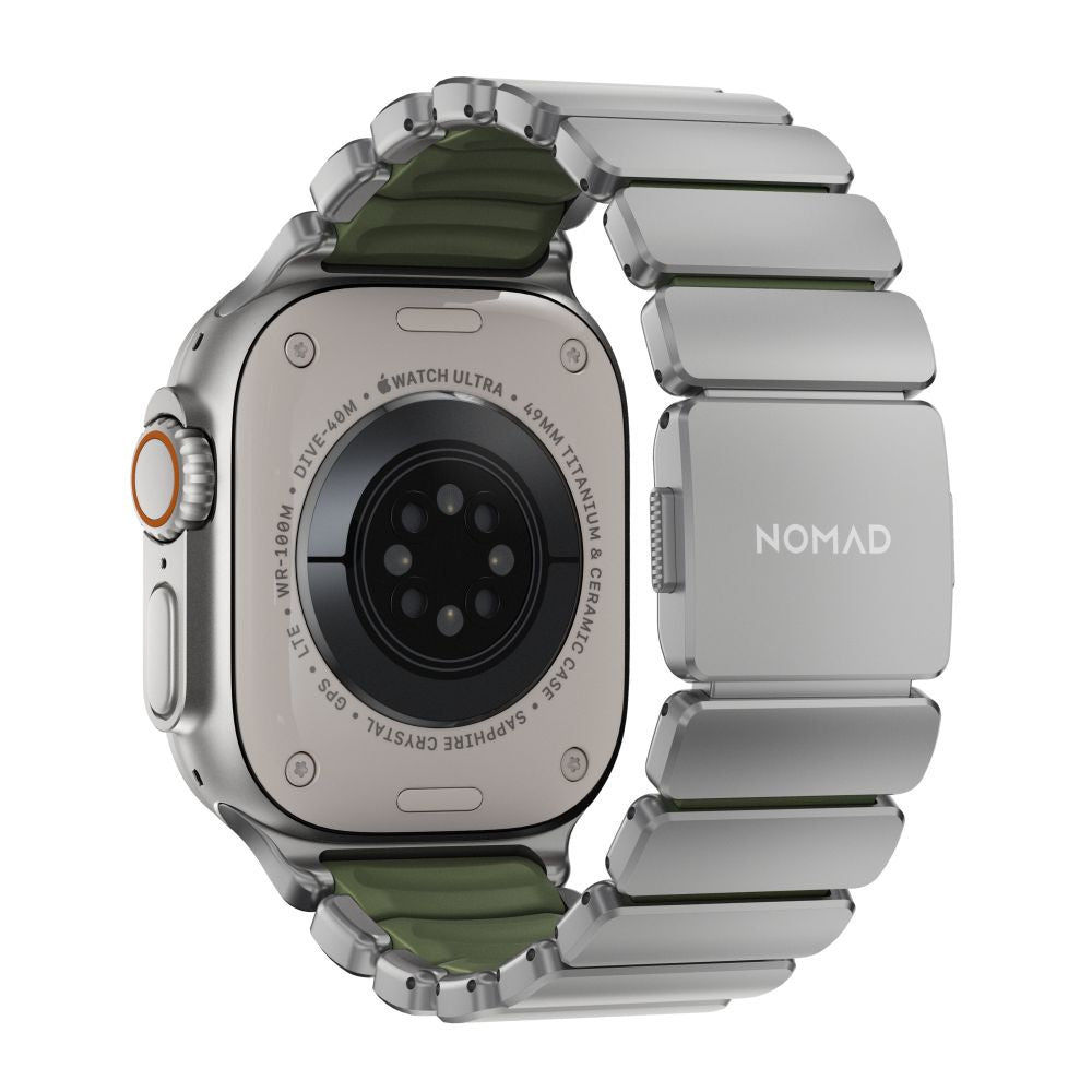 Hybridní řemínek pro Apple Watch 45/46/49 mm Nomad Stratos Band - titanový/zelený
