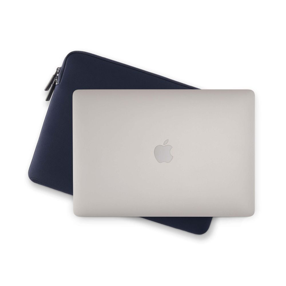 Ochranné pouzdro pro MacBook Neo Pipetto Classic Fit Sleeve - tmavě modré