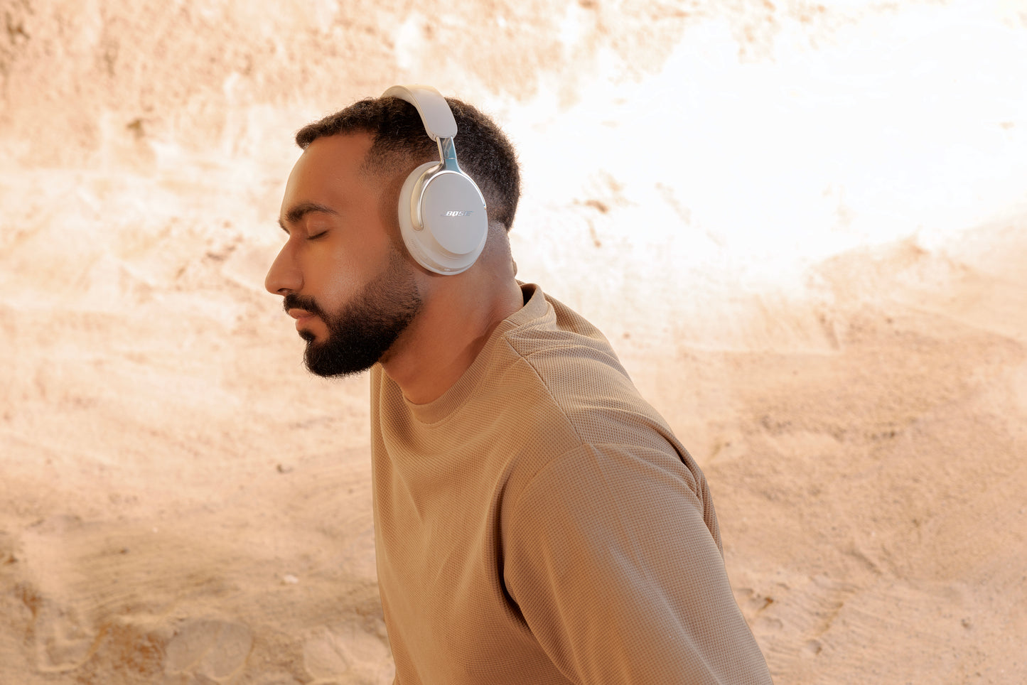 Bezdrátová sluchátka Bose QuietComfort Ultra Headphones 2. gen - bílá