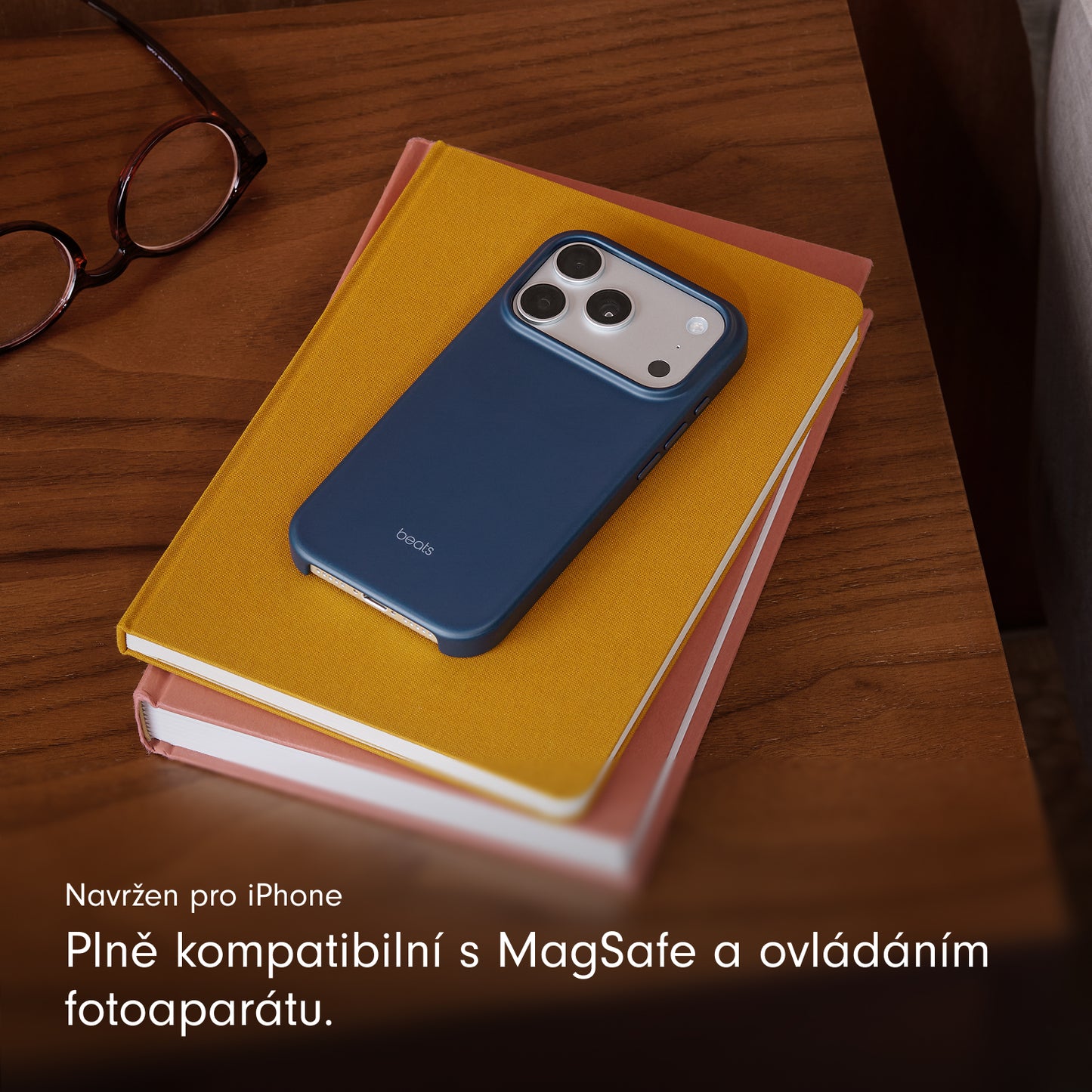 Kryt pro iPhone 17 Pro Beats s MagSafe a ovladačem fotoaparátu - hlubinně modrý - bonami.click