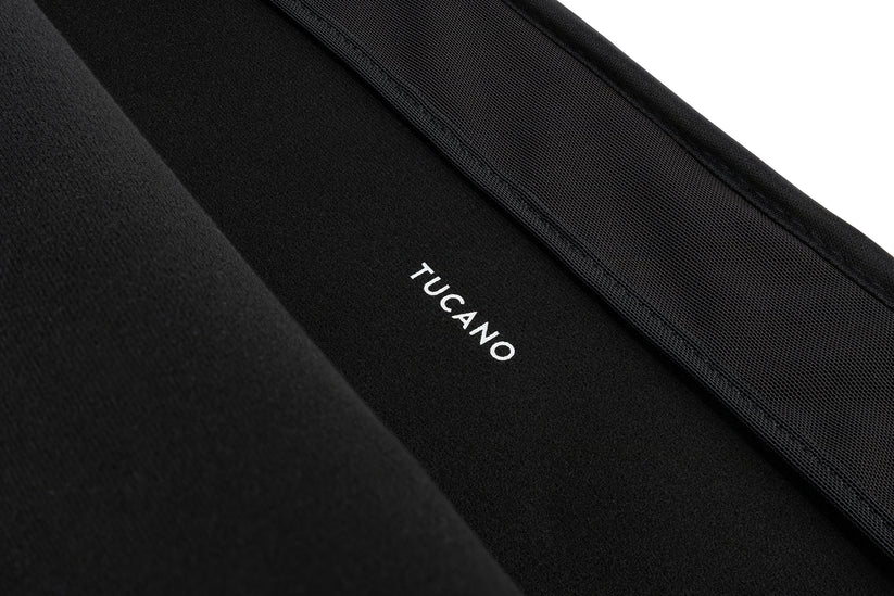 Obal Tucano Velluto na MacBook Pro 16" - černý - bonami.click