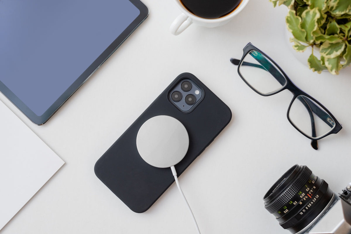 Bezdrátová nabíjecí podložka ER POWER 15W - bílá - bonami.click
