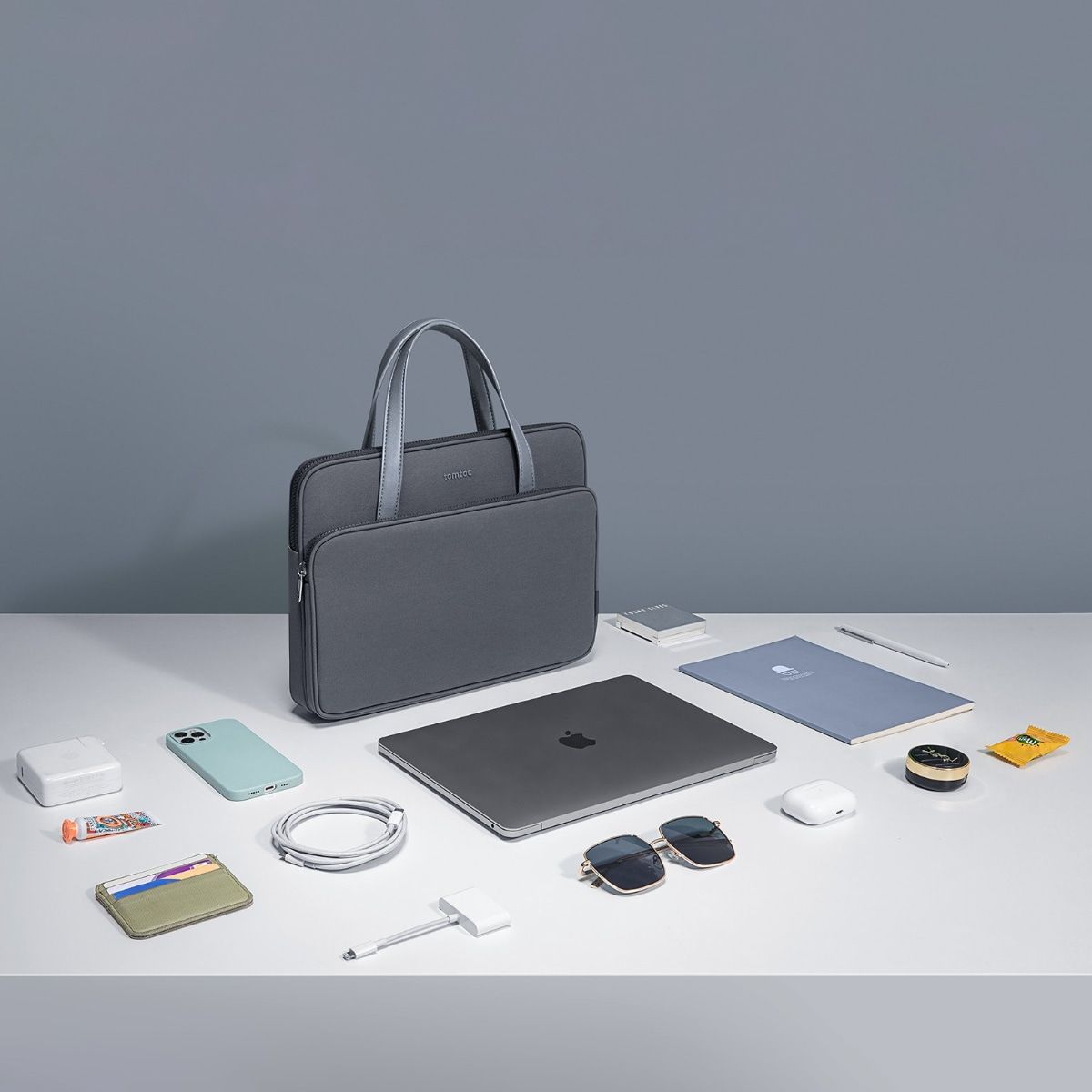 Brašna na MacBook Pro 14" tomtoc Premium - šedá - bonami.click