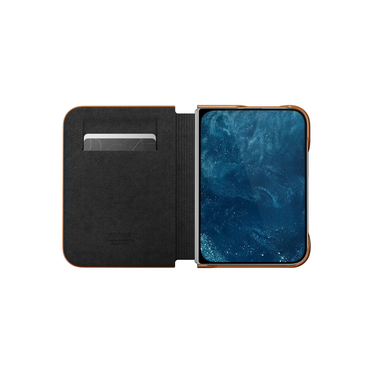 Kožené flipové pouzdro pro iPhone Duo Nomad Traditional Leather Folio Horween - saddle (hnědá)
