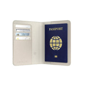 Pouzdro na pas z veganské kůže Satechi FindAll Passport Cover s RFID - světlé