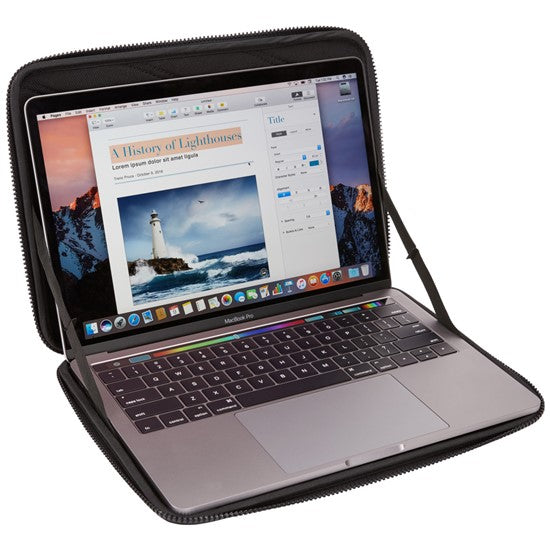 Pouzdro na MacBook 16" Thule Gauntlet 4 TGSE2355 - černé - bonami.click