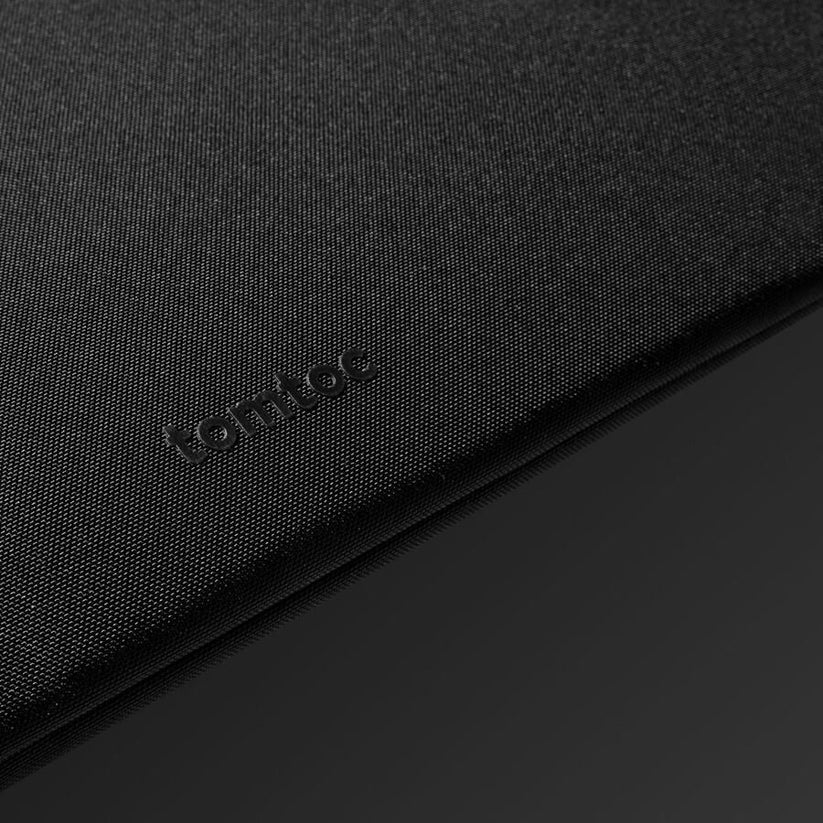 Pouzdro pro MacBook 16" tomtoc Voyage-A16 - černé - bonami.click