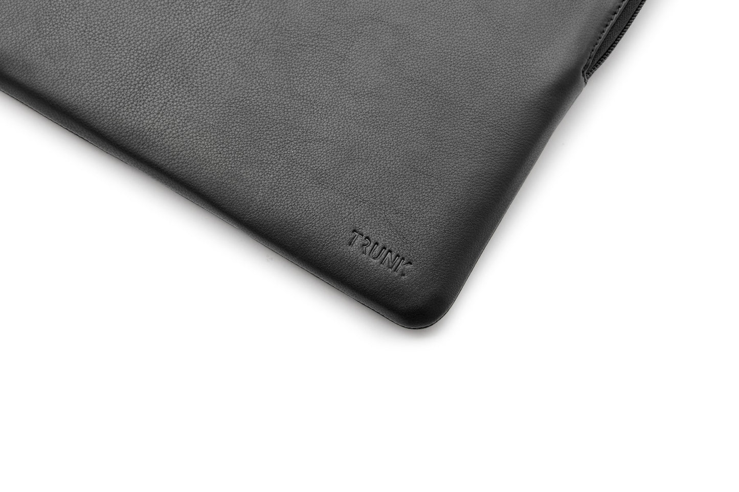 Pouzdro pro MacBook Pro 16" Trunk Leather Sleeve - černé - bonami.click